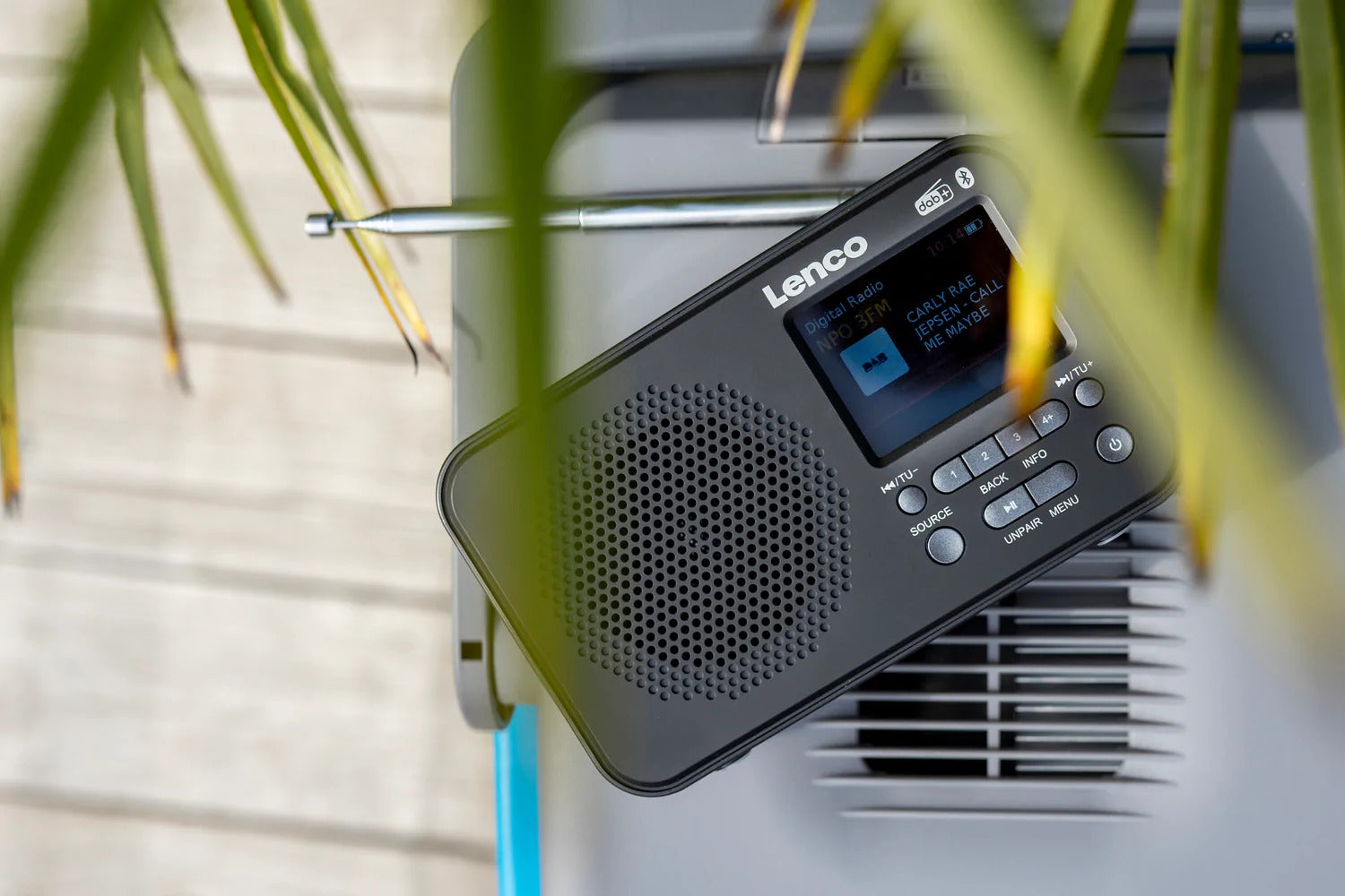 Portable Radios – Lenco-Catalog