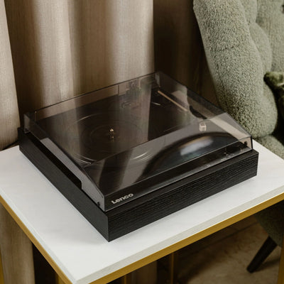 LENCO LS-15BK – Turntable with Bluetooth®, Two Built-In Speakers, and AT3600L Cartridge – Black