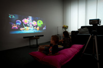 LENCO LPJ-500BU - Projektor LCD z odtwarzaczem DVD i Bluetooth® - Niebieski