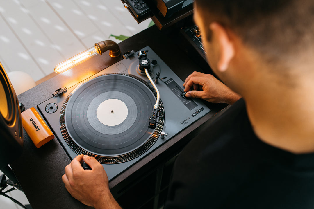 LENCO L-3808 Matt Grey - Direct drive turntable with USB