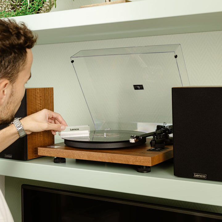 LENCO LS-480WD - Record player with built-in amplifier and
