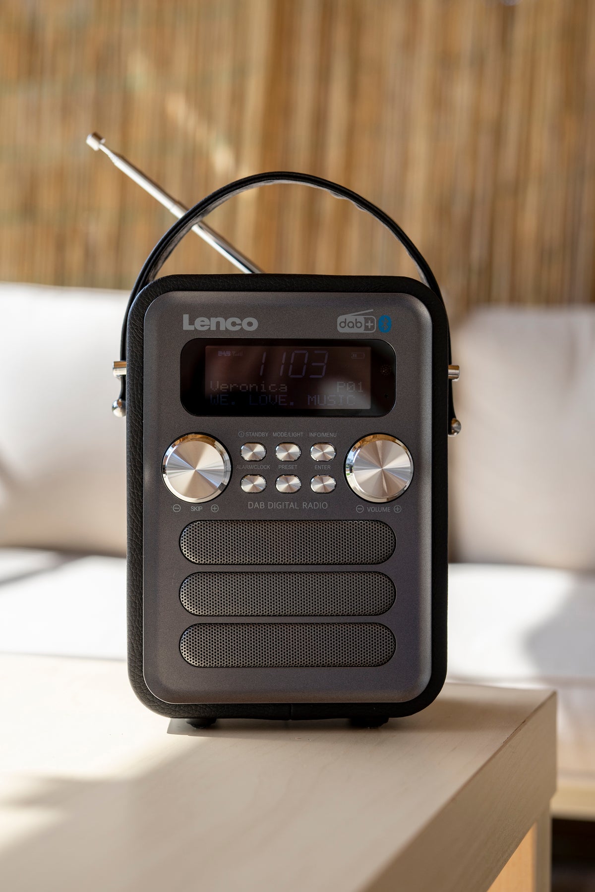 and PDR-051BKSI – - Lenco-Catalog with Radio Portable LENCO FM DAB+ AUX-inp Bluetooth®