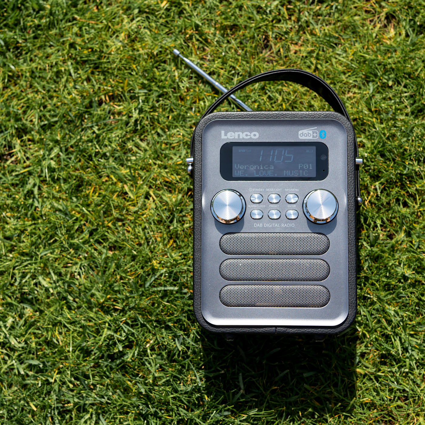 LENCO PDR-051BKSI - Przenośne radio FM DAB+ z Bluetooth® i wejściem AUX, akumulator - Czarny
