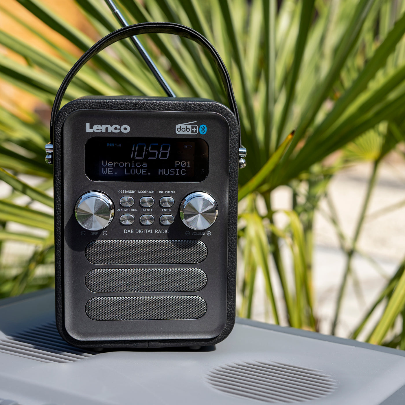 FM and Portable - Radio PDR-051BKSI AUX-inp Bluetooth® DAB+ – LENCO Lenco-Catalog with