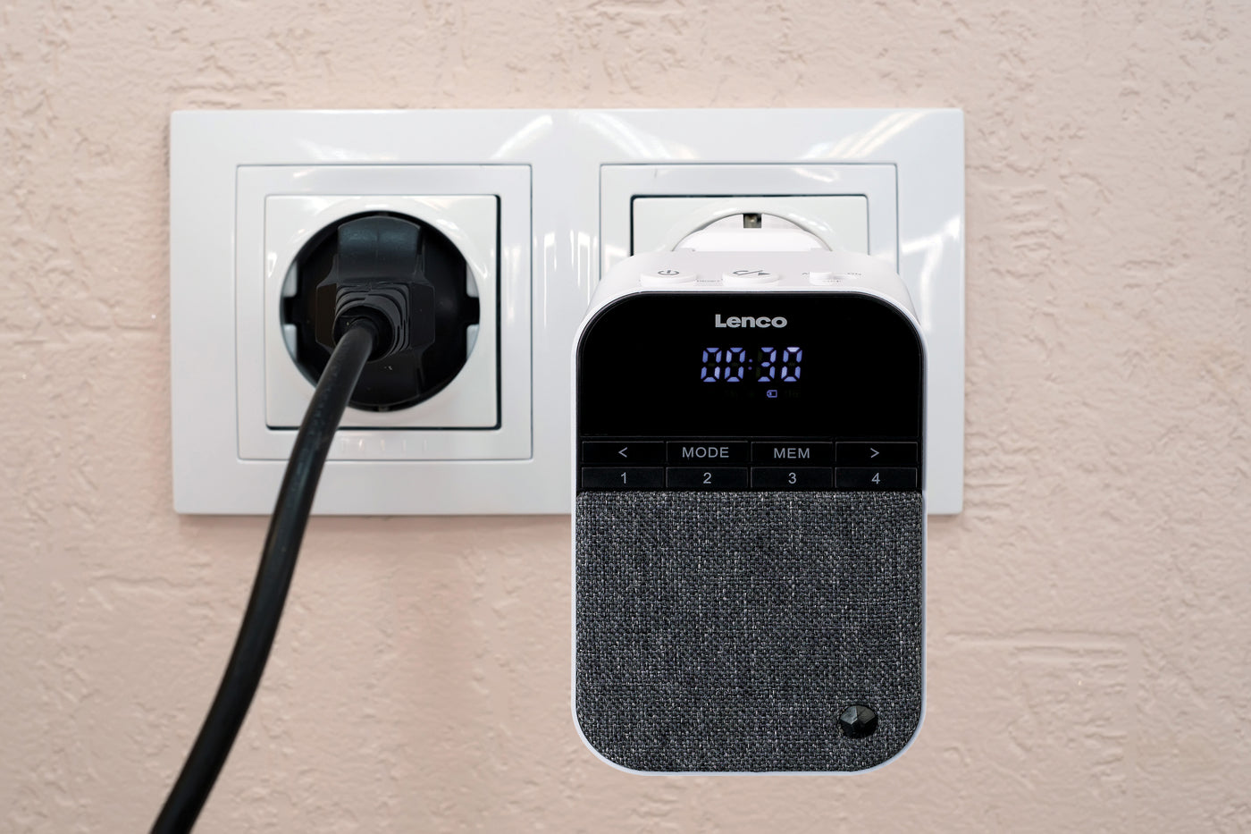 LENCO PPR-100WH - Głośnik Bluetooth® z radiem FM z wyjmowaną wtyczką - Biały