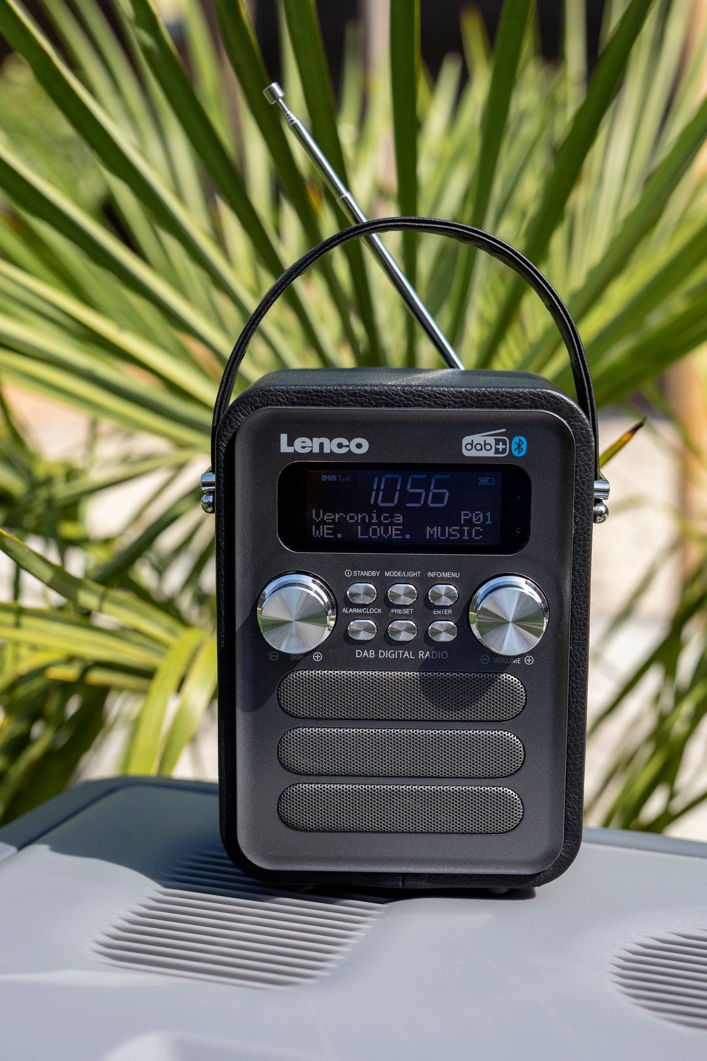 LENCO PDR-051BKSI - Portable Bluetooth® Lenco-Catalog – FM Radio DAB+ with AUX-inp and