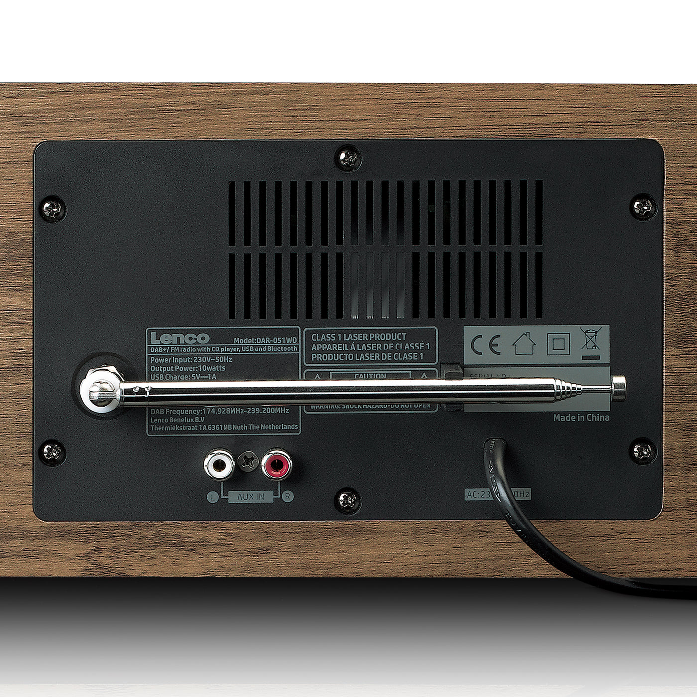 LENCO DAR-051WD - Stereo DAB+/ FM radio, CD, 2 USB, Bluetooth®, QI and remote control